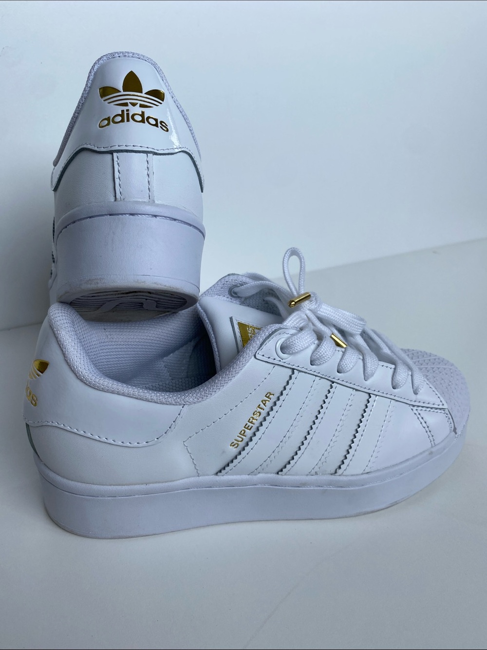 Adidas Woman’s Superstar Bold White Platform Sneaker size 6